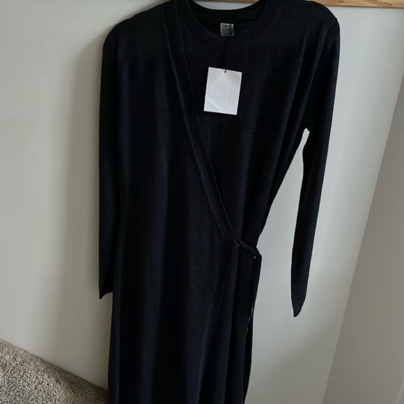 Toteme//merino midi wrap dress set - Picture 5 of 9